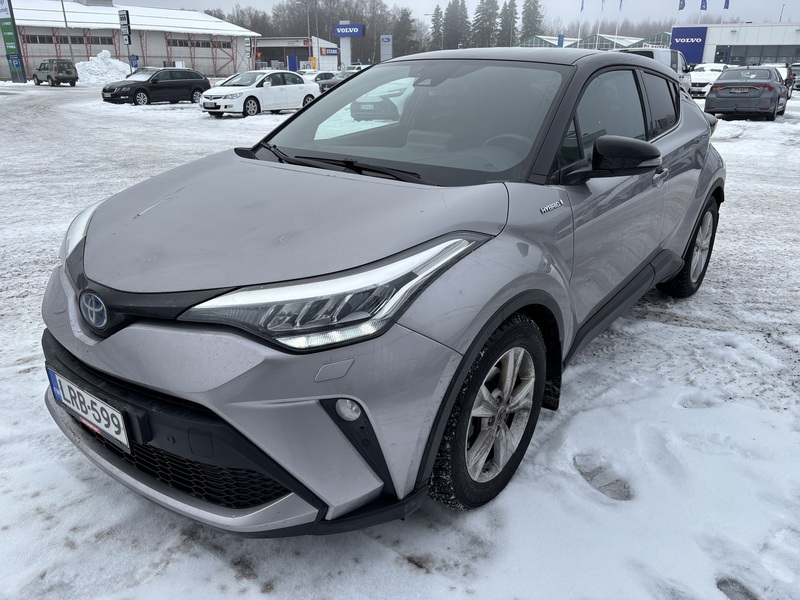 Toyota C-HR vaihtoauto