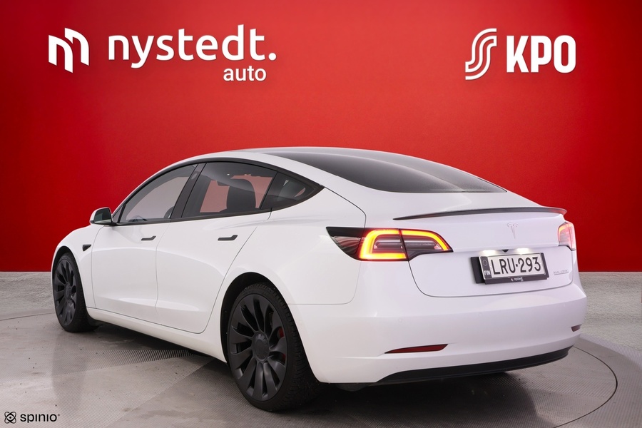 Tesla Model 3 vaihtoauto