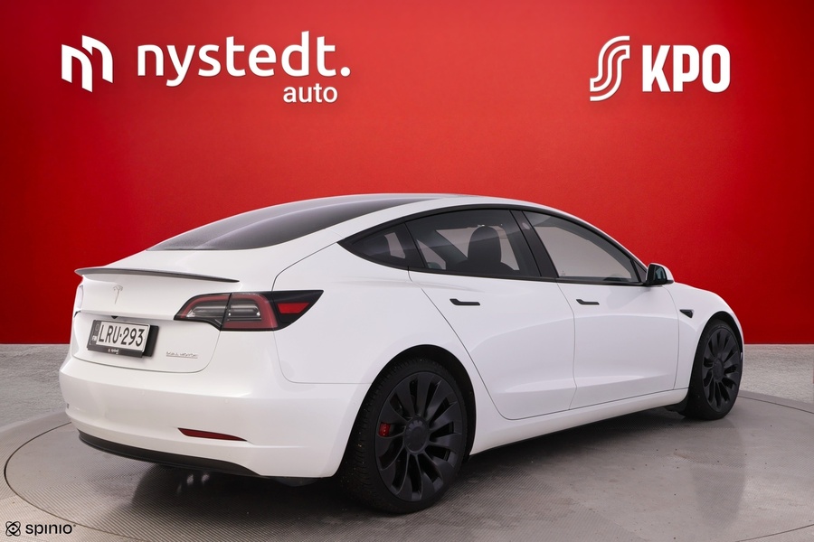 Tesla Model 3 vaihtoauto
