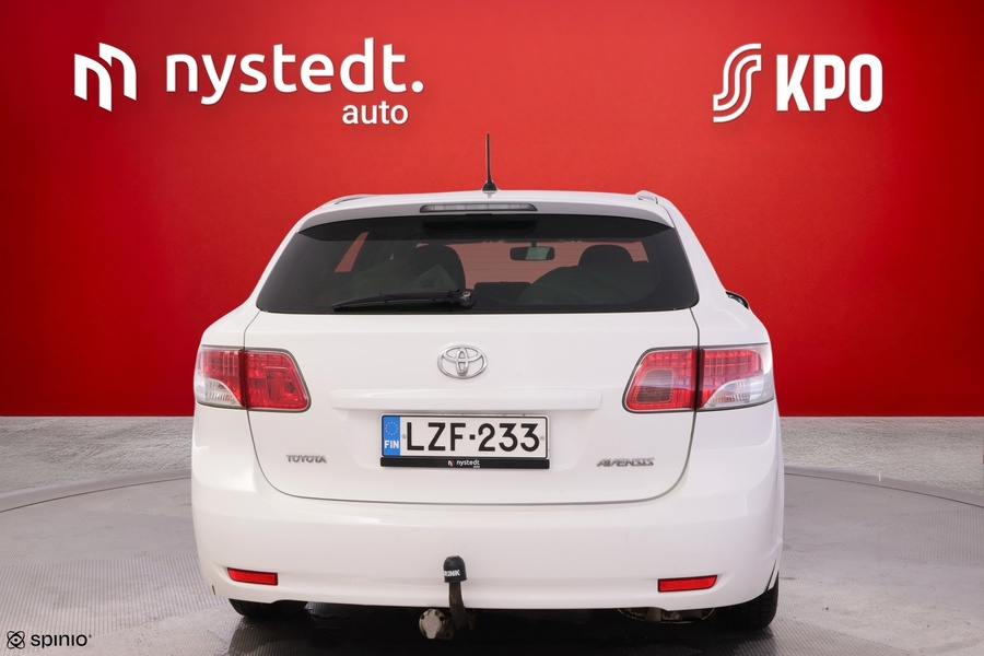 Toyota Avensis vaihtoauto