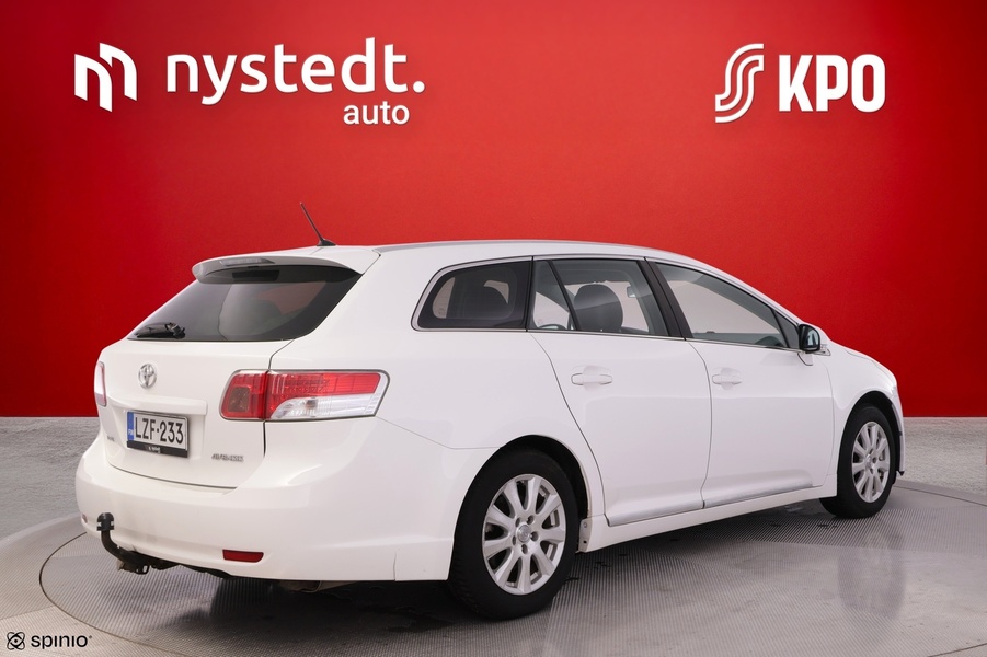 Toyota Avensis vaihtoauto