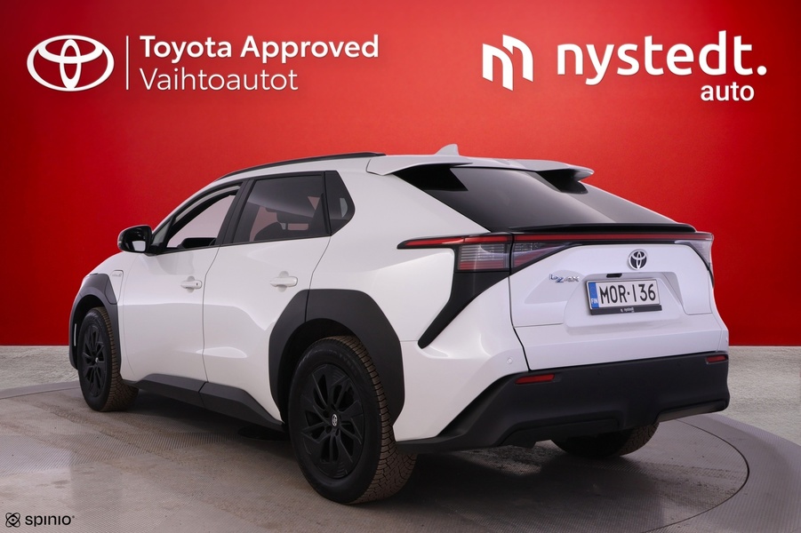 Toyota bZ4X vaihtoauto