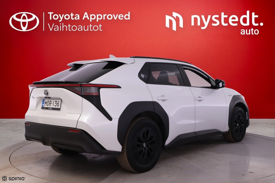 Toyota bZ4X vaihtoauto