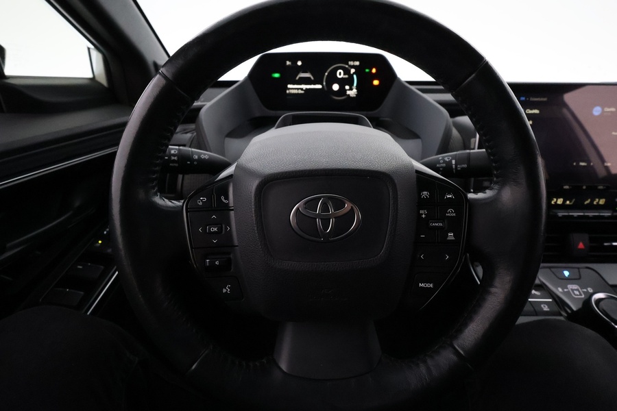 Toyota bZ4X vaihtoauto