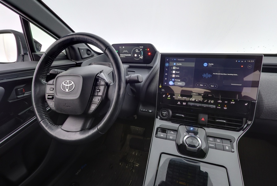 Toyota bZ4X vaihtoauto