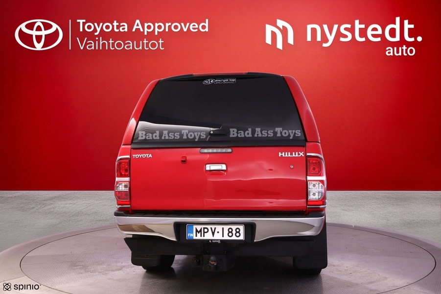 Toyota Hilux vaihtoauto