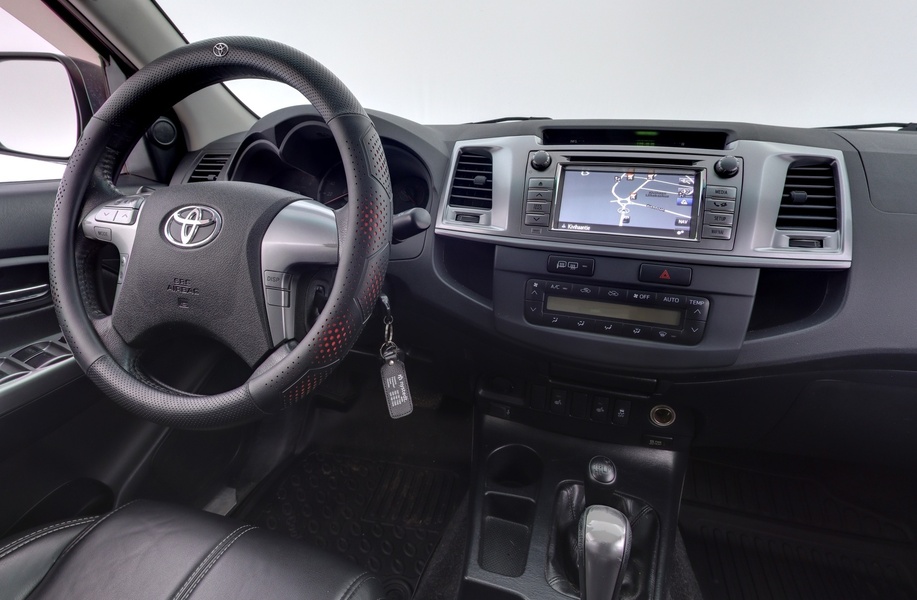 Toyota Hilux vaihtoauto