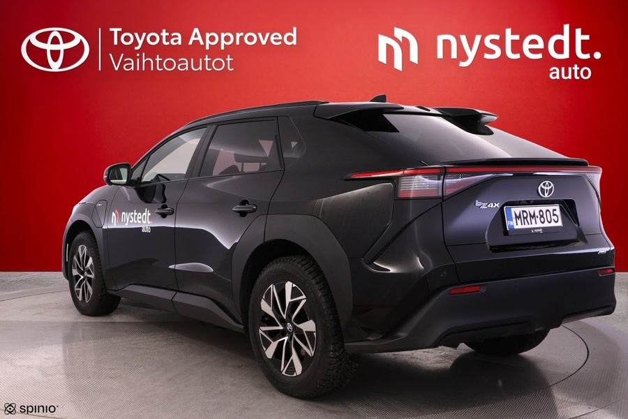 Toyota bZ4X vaihtoauto