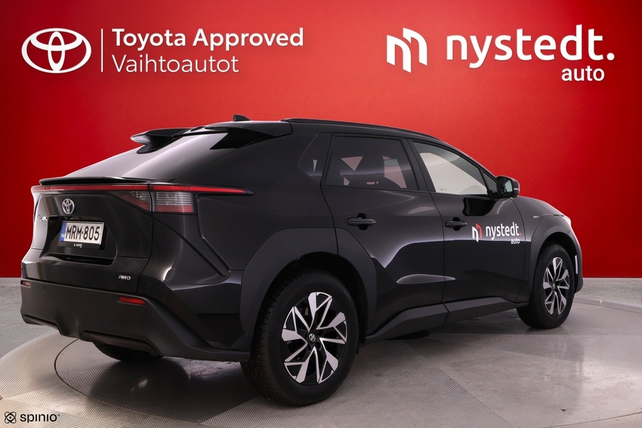 Toyota bZ4X vaihtoauto