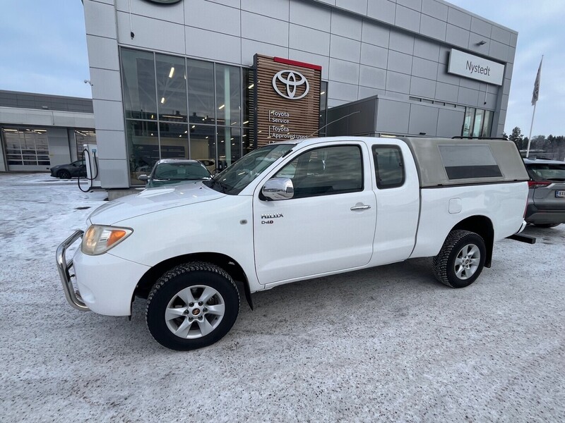 Toyota Hilux vaihtoauto