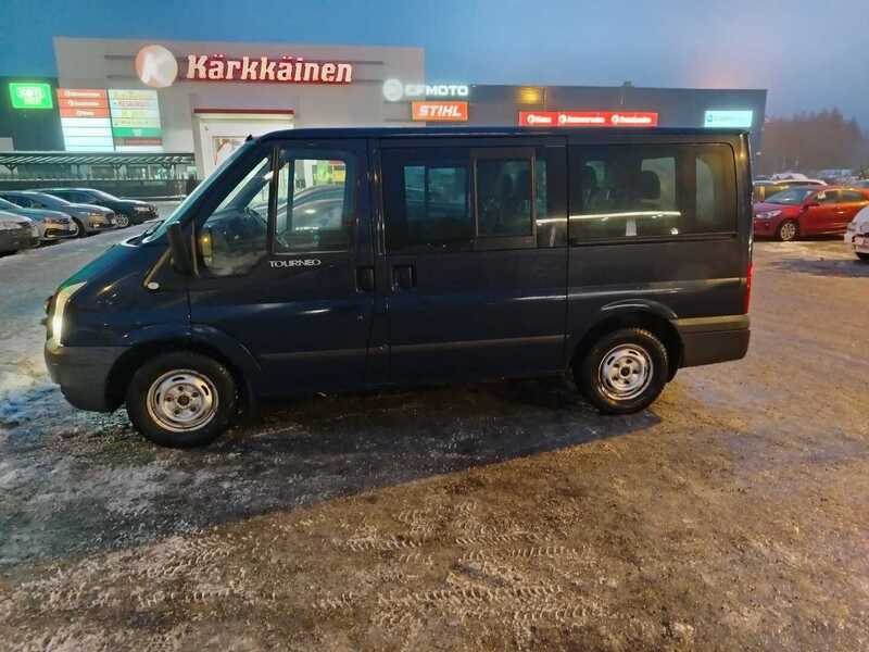 Ford Tourneo vaihtoauto