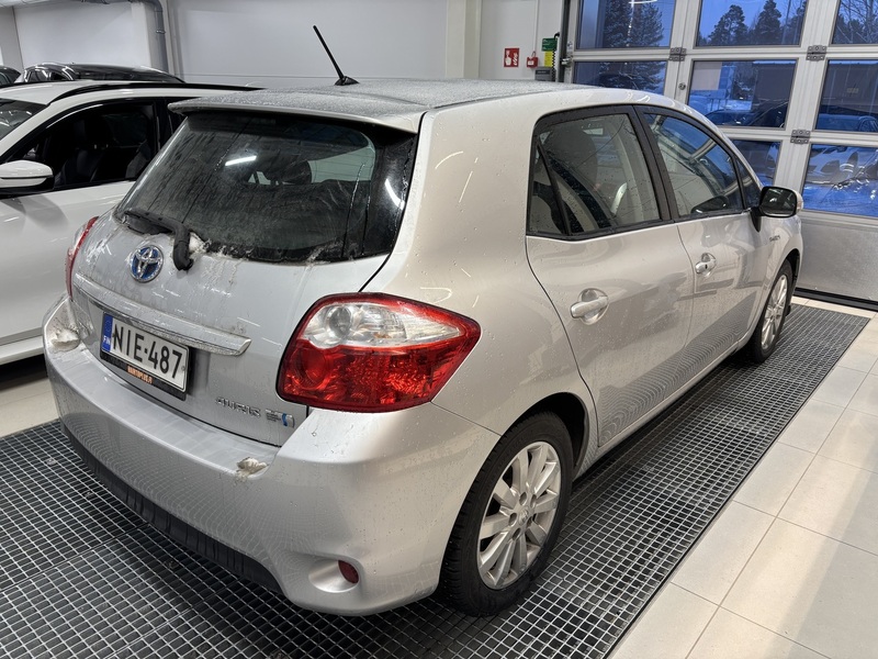 Toyota Auris vaihtoauto