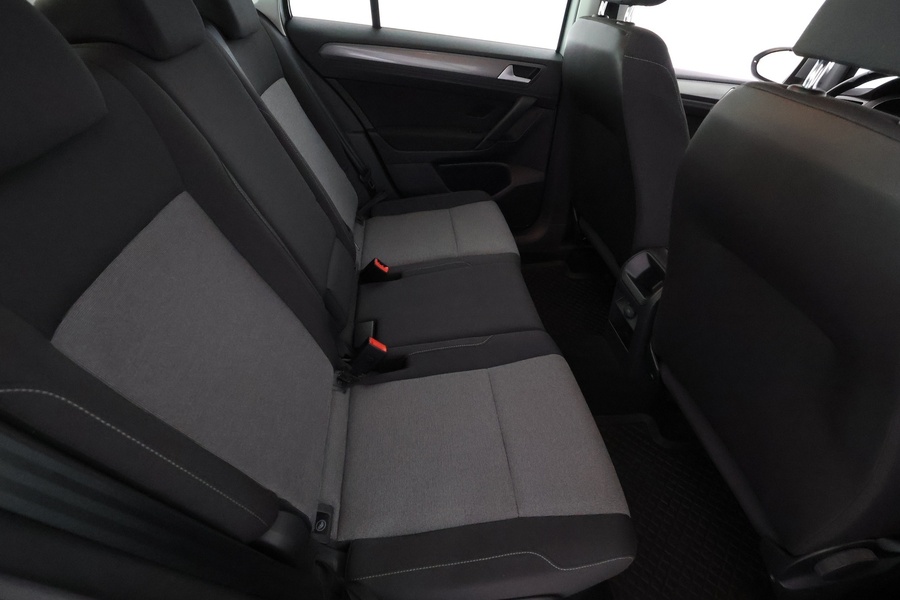 Volkswagen Golf Sportsvan vaihtoauto