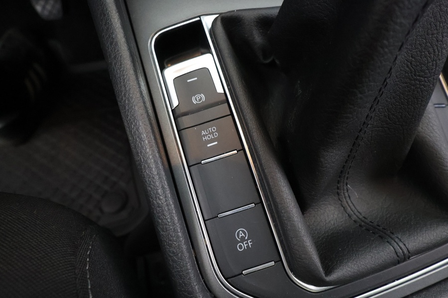 Volkswagen Golf Sportsvan vaihtoauto