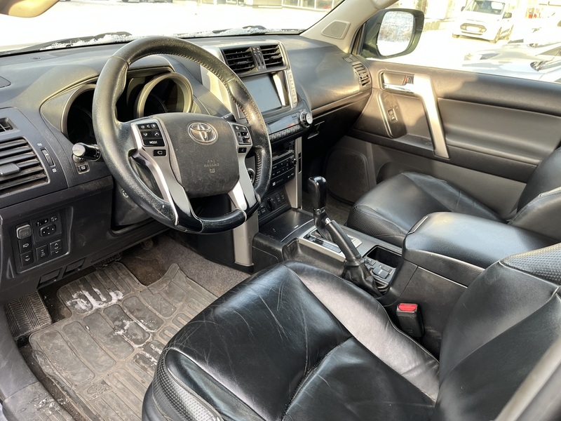 Toyota Land Cruiser vaihtoauto