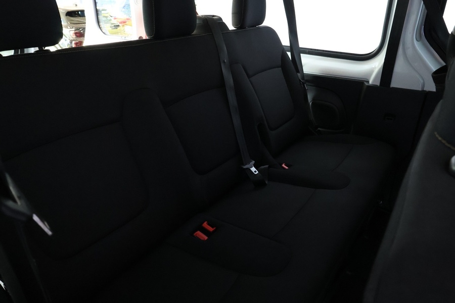Renault Trafic Passenger vaihtoauto
