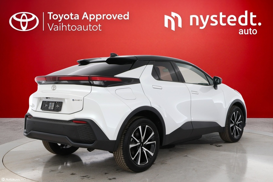Toyota C-HR vaihtoauto