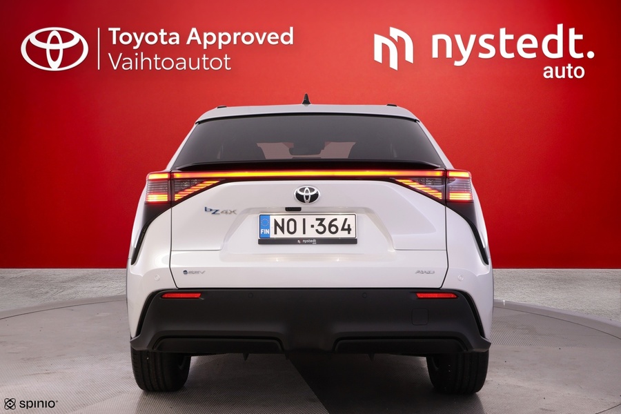 Toyota bZ4X vaihtoauto