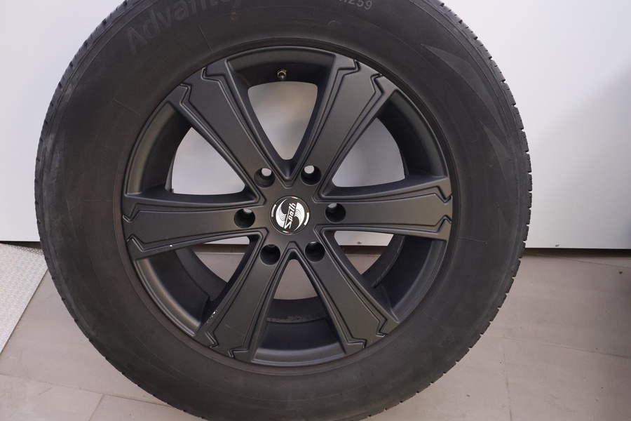 Toyota Land Cruiser vaihtoauto