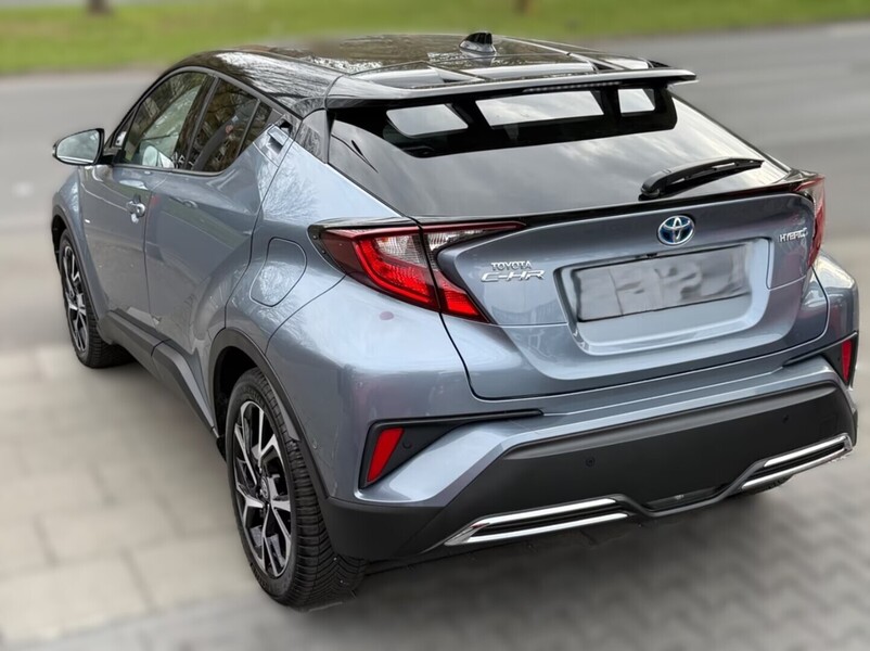 Toyota C-HR vaihtoauto