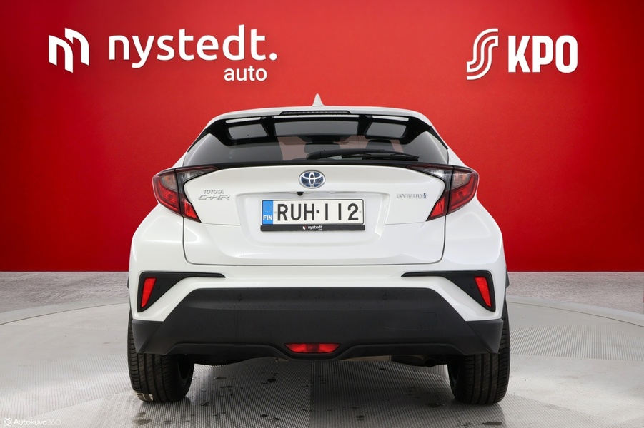 Toyota C-HR vaihtoauto