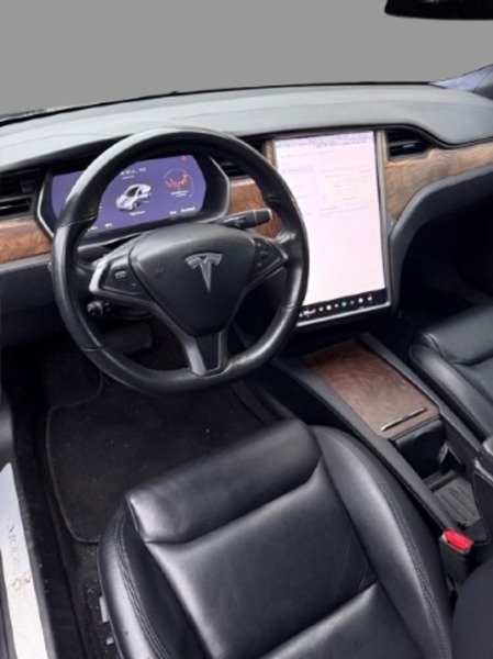 Tesla Model S vaihtoauto