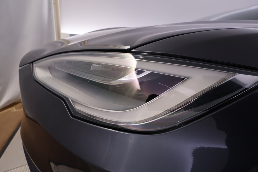 Tesla Model S vaihtoauto