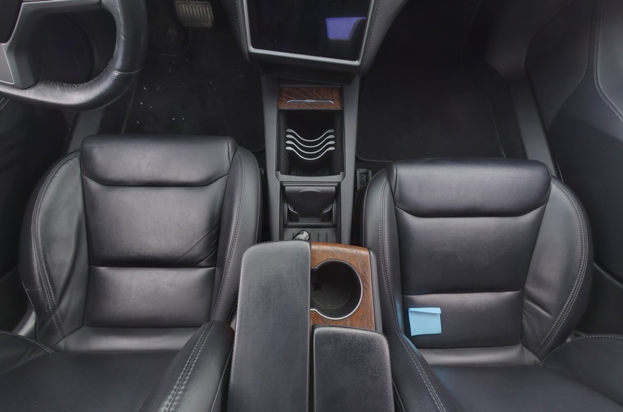 Tesla Model S vaihtoauto