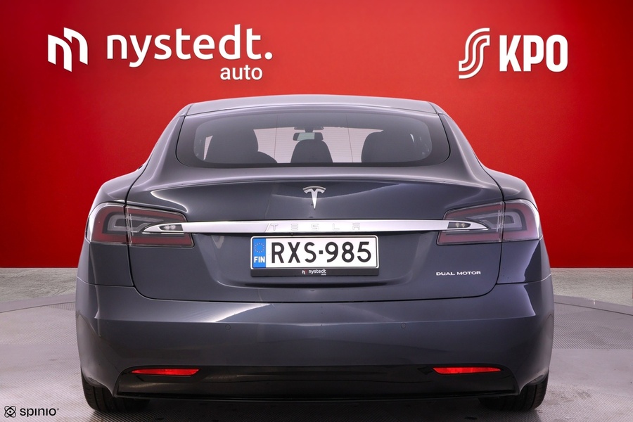 Tesla Model S vaihtoauto