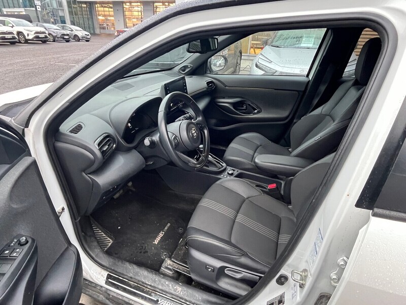 Toyota Yaris Cross vaihtoauto