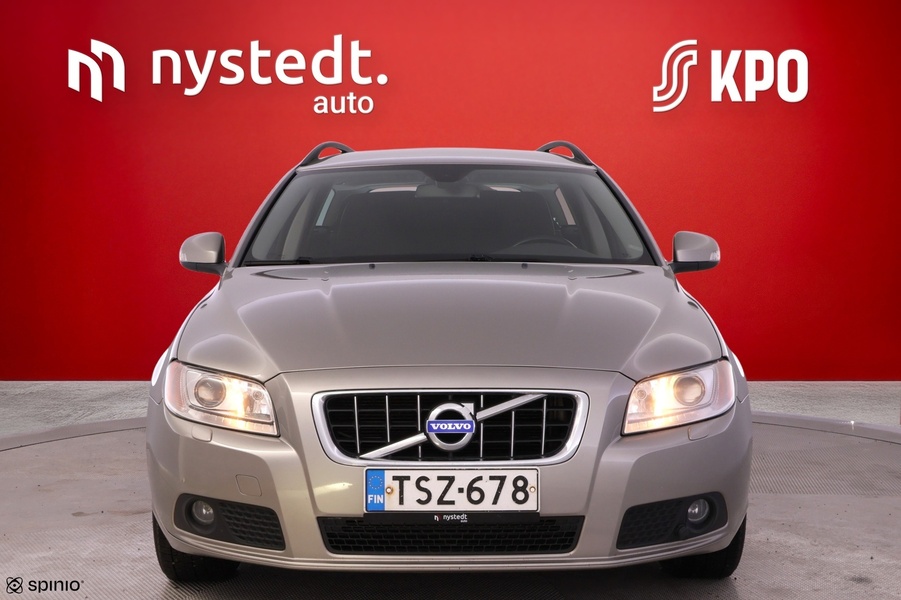 Volvo V70 vaihtoauto