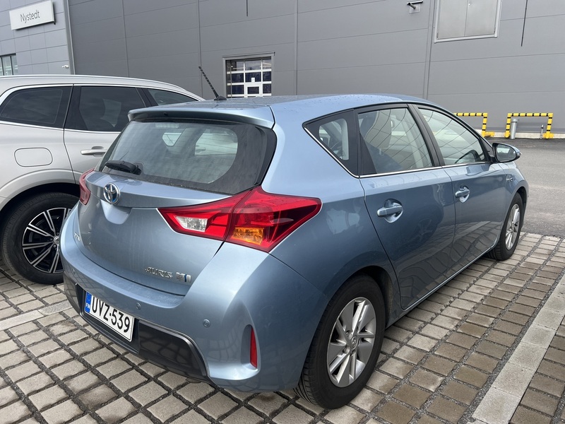 Toyota Auris vaihtoauto