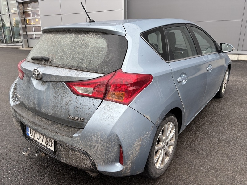 Toyota Auris vaihtoauto