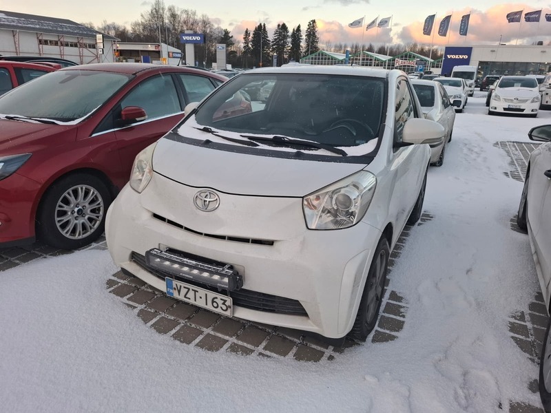 Toyota iQ vaihtoauto
