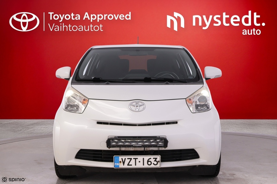 Toyota iQ vaihtoauto