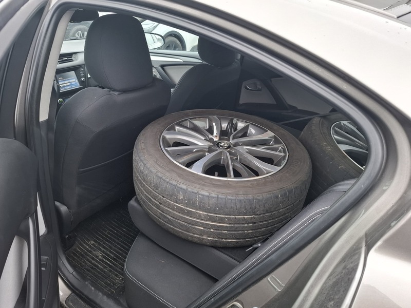 Toyota Avensis vaihtoauto