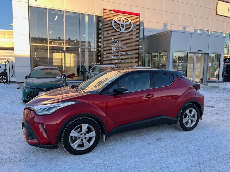 Toyota C-HR vaihtoauto