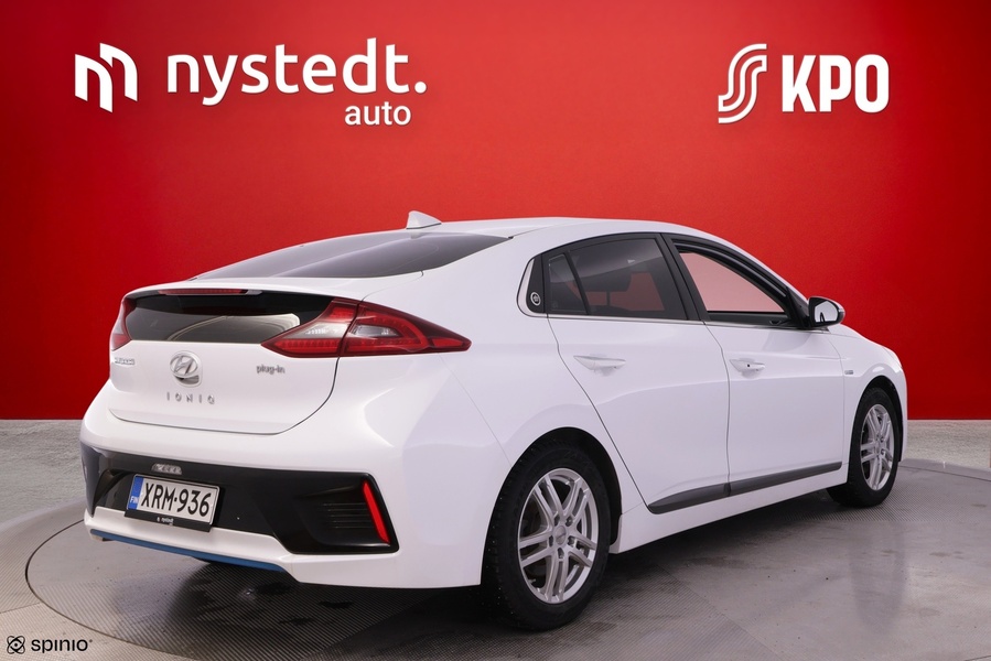 Hyundai IONIQ plug-in vaihtoauto
