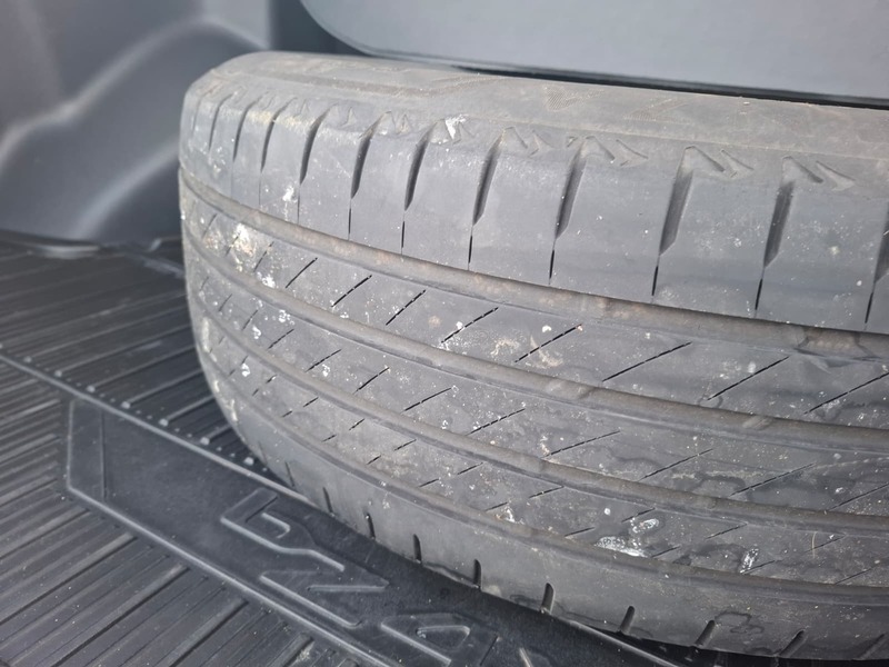 Toyota bZ4X vaihtoauto