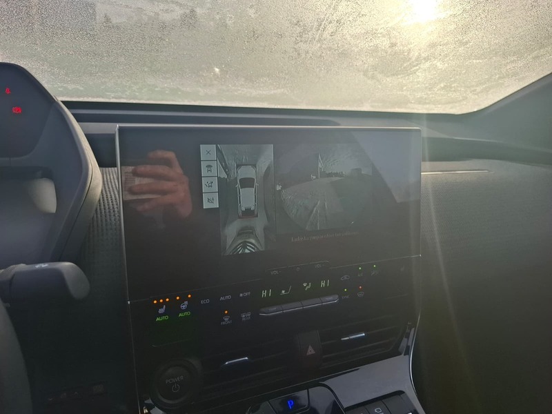 Toyota bZ4X vaihtoauto