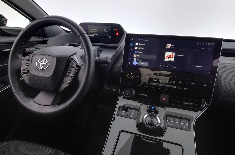 Toyota bZ4X vaihtoauto