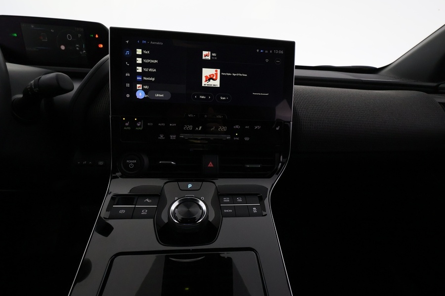 Toyota bZ4X vaihtoauto