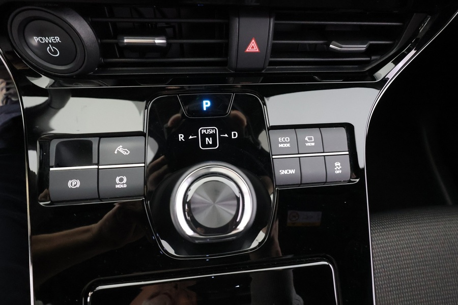 Toyota bZ4X vaihtoauto