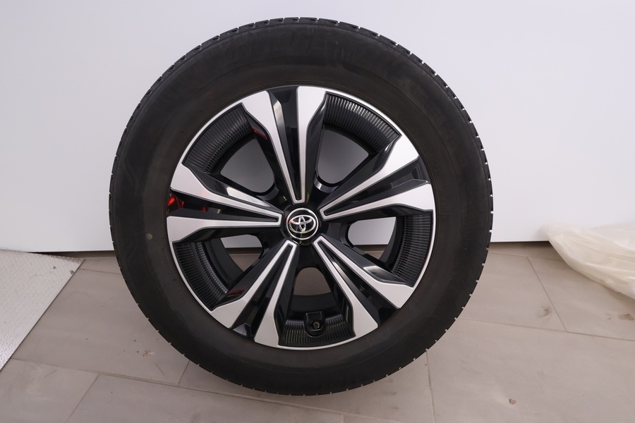 Toyota bZ4X vaihtoauto