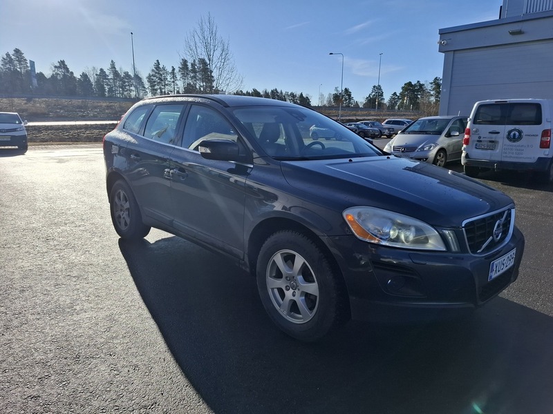 Volvo XC60 vaihtoauto