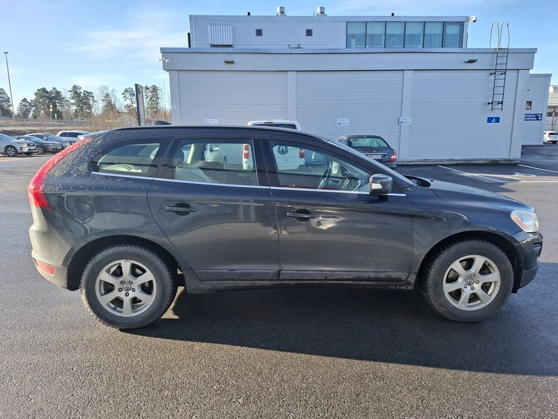 Volvo XC60 vaihtoauto