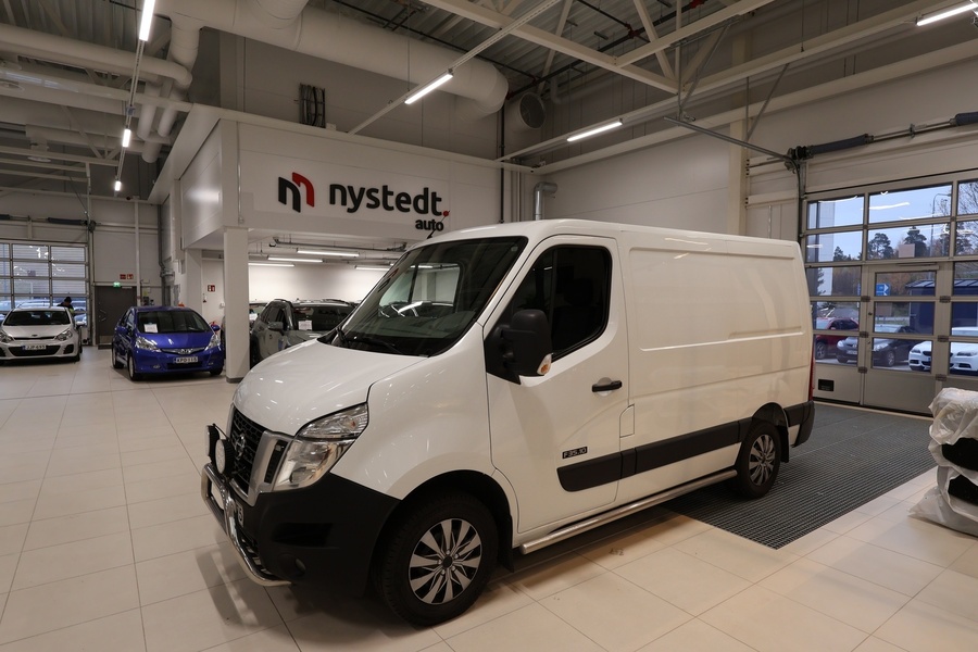 Nissan NV400 vaihtoauto