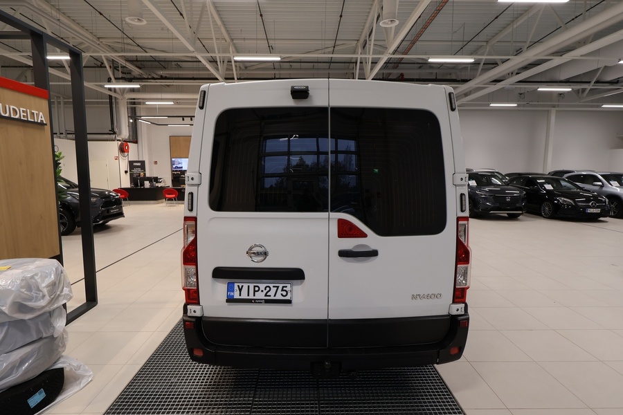 Nissan NV400 vaihtoauto