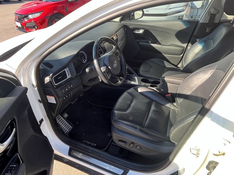 Kia Niro plug-in vaihtoauto