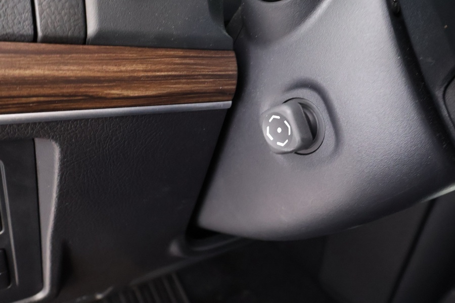 Toyota Land Cruiser vaihtoauto